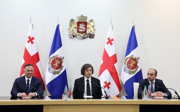 ირაკლი კობახიძემ შინაგან საქმეთა სამინისტროს თანამშრომლებს ახალი ხელმძღვანელი წარუდგინა