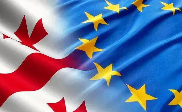 ვადასტურებთ, რომ ჩვენს თანამშრომელს საქართველოში შესვლის უფლება არ მიეცა, თუმცა საგარეო უწყებამ მოიბოდიშა ამ დამამცირებელ ინციდენტზე და დაადასტურა, რომ მას შეუძლია დაუბრუნდეს სამუშაო პოზიციას - ევროკავშირის წარმომადგენლობა 