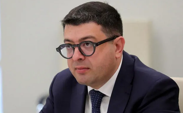 დღეს საქართველოს მართავს პროფესიონალი და რაც მთავარია, პატიოსანი და სუფთა ხალხი! არავის მივცემთ უფლებას, რამე ბინძური მოგვცხოს - დიმიტრი სამხარაძე რომეო მიქაუტაძეზე
