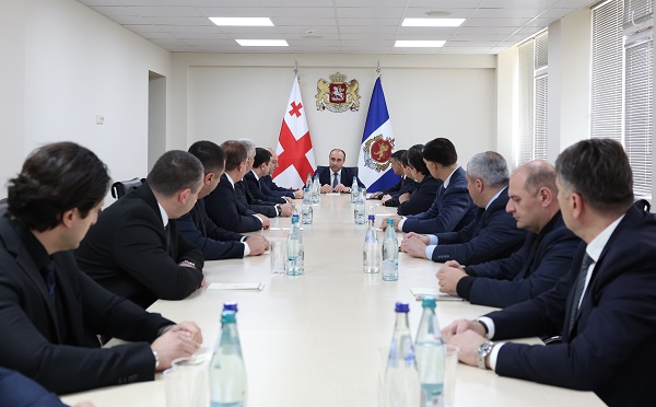 შინაგან საქმეთა მინისტრმა თბილისის პოლიციის დეპარტამენტში სამუშაო შეხვედრა გამართა