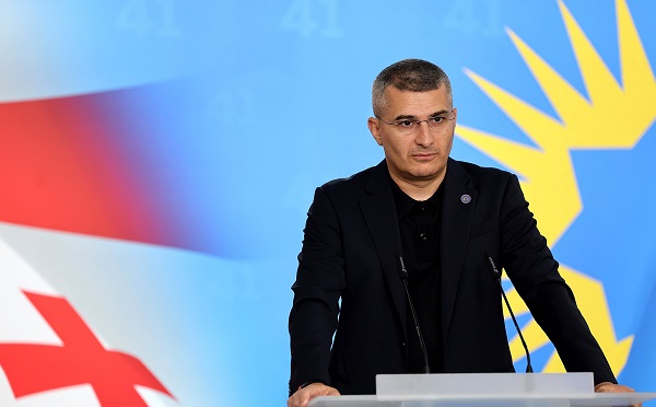 ძალიან ცუდია, როცა რამდენიმე დღით ასწრებ "გრანტების" შესახებ კანონის მიღებას და ზიანს აყენებ სახელმწიფოს, ახორციელებ გარკვეულ თავდასხმას - მამუკა მდინარაძე ბრიტანეთის საელჩოს განცხადებაზე