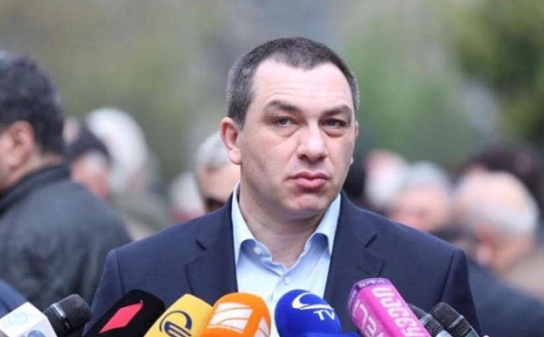 კიდევ ერთი პოლიტიკოსი არის ციხეში პოლიტიკური დევნის შედეგად - ბოკერია გვარამიას დაკავებაზე