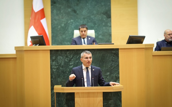 დღეს ჩვენ საქმეზე გველაპარაკებოდა ქვეყნის ლიდერი - მამუკა მდინარაძე ირაკლი კობახიძეზე