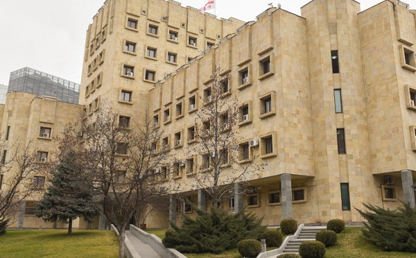 განსაკუთრებით დიდი ოდენობით ნარკოტიკული საშუალების უკანონო შეძენა-შენახვის, რეალიზაციის მომზადების და მცდელობის ფაქტებზე ერთ პირს ბრალდება წარედგინა