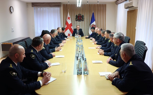 გელა გელაძემ საპატრულო პოლიციის დეპარტამენტის ხელმძღვანელ პირებთან შეხვედრა გამართა