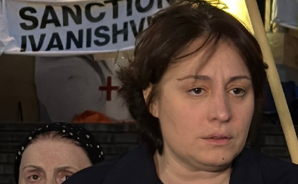 ელენე ხოშტარია შიმშილობას იწყებს