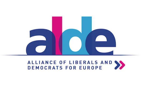 ALDE-მ რეზოლუცია მიიღო, რომელშიც საქართველოში პოლიტიკური ლიდერების, ჟურნალისტებისა და მომიტინგეების გათავისუფლებას, ახალი არჩევნების ჩატარებას და ბიძინა ივანიშვილისა და „ქართული ოცნების“ წევრების სანქცირებას ითხოვს
