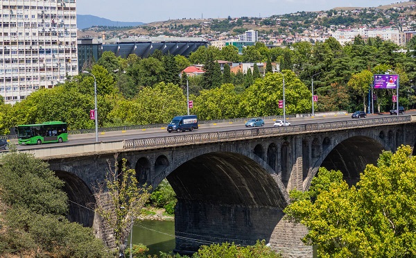 თამარ მეფის სახელობის ხიდზე დაგეგმილი სამუშაოების გამო, გადაადგილება ღამის საათებში ნაწილობრივ შეიზღუდება