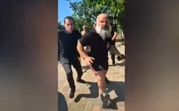გავრცელებული ინფორმაციით, ლუკა კურტანიძემ ყოფილ მეუღლეს, ხათუნა მიქაცაძეს სცემა