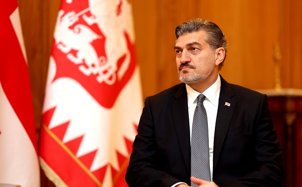 მე წარმოჩენილი ვარ, რომ რა, გეგორავებინა ბურთი და შენც გახდებოდი პრეზიდენტიო, რომ რაღად გვინდა სწავლა, რაღად გვინდა განათლება - ჩემზე საუბრობენ - მიხეილ ყაველაშვილი