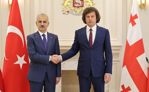 ირაკლი კობახიძე თურქეთის რესპუბლიკის ტრანსპორტისა და ინფრასტრუქტურის მინისტრს შეხვდა