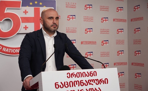 ორივე მხარეს ყოფნა არ გამოვა, გადასაწყვეტი გაქვთ, ან ხართ ივანიშვილის მხარეს და მის არჩევნებში იღებთ მონაწილეობას, ან ხართ ქართველ ხალხთან ერთად - ლევან ხაბეიშვილი “ლელოს”