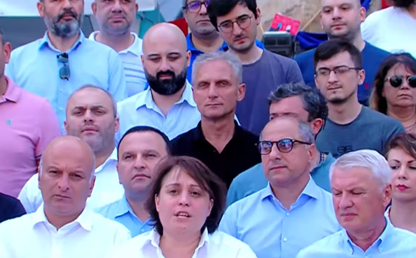 8 ოპოზიციური პარტია 13 სექტემბერს მასშტაბური აქციის მოწოდებით გამოდის