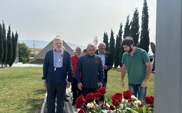 17 წლის წინ ვაჟკაცმა ბიჭებმა ჩვენს მტერს, რუსეთს ქვეყნის ოკუპაციის უფლება არ მისცეს,17 წლის თავზე კიდევ ერთხელ ვნახეთ, როგორ ასამართლებს რეჟიმი გმირებს - ლევან ხაბეიშვილი