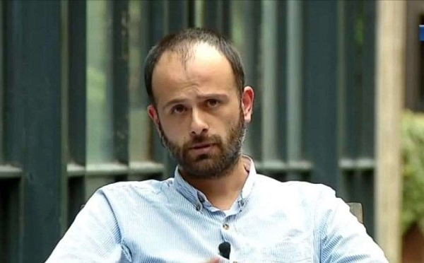 ომში ვართ ავტორიტარულ რეჟიმთან, „ნაციონალურმა მოძრაობამ“ გადაწყვიტა, ამ ომში ან საკუთარი დღის წესრიგი მოახვიოს სხვებს თავს ან წინააღმდეგობის ველი მოისუფთაოს და ასე იქცეს რეჟიმის ერთადერთ ალტერნატივად - ვახუშტი მენაბდე