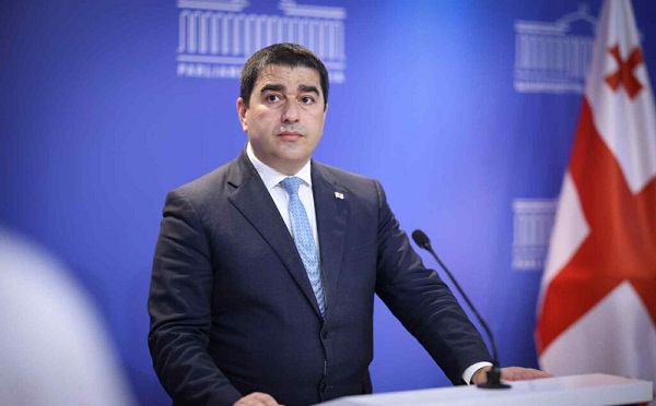 უკვე მეოთხე ადამიანზე დადგა განაჩენი „მოლოტოვის კოქტეილთან" დაკავშირებით, ის, რომ ლაზარე გრიგორიადისის შემდეგ, კიდევ ვიღაცამ გაბედა „მოლოტოვის კოქტეილის“ ხელში აღება, სრულად ბრიუსელის სინდისზეა - შალვა პაპუაშვილი
