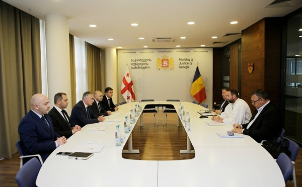 იუსტიციის მინისტრმა რუმინეთის საპარლამენტო დელეგაციასთან შეხვედრა გამართა