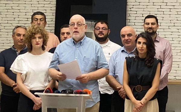 უვიზო მიმოსვლასთან დაკავშირებით ნებისმიერ ნეგატიურ გადაწყვეტილებაზე პასუხისმგებელი ხელისუფლება იქნება - NGO-ები