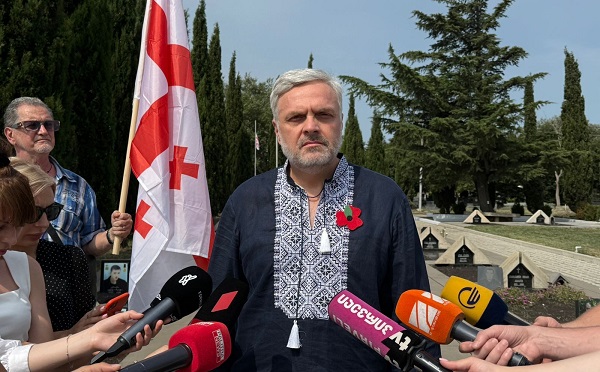 ჩვენმა ქვეყანამ, ჩვენმა ხალხმა, ჩვენმა ჯარმა და საერთაშორისო საზოგადოებამ გააკეთეს მაქსიმუმი, რომ საქართველო გადარჩენილიყო, ჩვენ აქ ვართ იმისთვის, რომ პატივი მივაგოთ ჩვენს გმირებს - გიორგი ბარამიძე