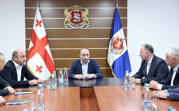 სამცხე-ჯავახეთში შინაგან საქმეთა მინისტრმა გეკა გელაძემ სამუშაო შეხვედრები გამართა