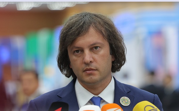 2018 წელს სალომე ზურაბიშვილს ავუხსენით, რომ 2008 წლის ომთან დაკავშირებით სიმართლის თქმა არ იყო მიზანშეწონილი, გამომდინარე იქიდან, რომ ჩვენ მოგვიწევდა თავდაცვით პოზიციაში ჩადგომა, გუნდში გვყავდა ჩანერგილი ადამიანები - ირაკლი კობახიძე