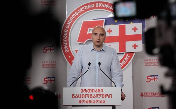 დავით რაზმაძემ სამშობლოს უღალატა და ქართველი გმირები ხულიგნებად მოიხსენია, მოვითხოვეთ მისი იმპიჩმენტი, მაგრამ გახარიას პარტიის წევრები არ აგვყვნენ, კინწისკვრით გავაგდებთ ამ ქვეყნიდან კოლექტიურ რაზმაძეებს - ირაკლი ფავლენიშვილი