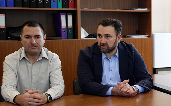 გიორგი კალანდარიშვილმა თელავის საოლქო საარჩევნო კომისიის ხელმძღვანელ პირებთან და კომისიის სრულ შემადგენლობასთან სამუშაო შეხვედრა გამართა