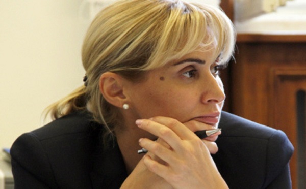 პროცესი დაასრულა ბრალდებამ, თქვა რომ არაფერი არ აქვს, რომ აბსურდებს ითხოვს, მაგრამ თქვა, რომ გთავაზობთ საპროცესოს - რადგან სხვა არჩევანი არ გაქვთ - მაია მწარიაშვილი