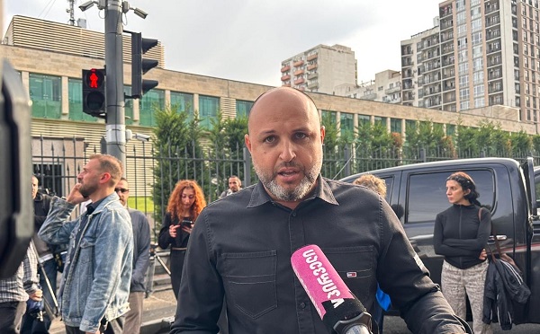 ლევან ხაბეიშვილს სდებენ ბრალს მხოლოდ იმისთვის, რომ პოლიციელებს კანონის დაცვისა და მშვიდობიან დემონსტრანტებზე ძალადობის შეწყვეტისკენ მოუწოდებდა - ირაკლი ნადირაძე