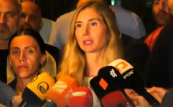 ვიმეორებ, რომ მას შემდეგ, რაც ივანიშვილის რუსული რეჟიმი დაემხობა, ვპირდებით ძალოვანი სტრუქტურის ყველა თანამშრომელს, რომ თქვენ მიიღებთ ჯილდოს - 200 ათას დოლარს - თინა ბოკუჩავა