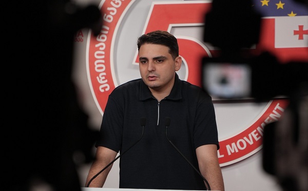 ლევან ხაბეიშვილის დაკავება განპირობებულია სიმართლისა და 4 ოქტომბრის აქციის შიშით, სასამართლოს ეზოდან რუსთაველის გამზირზე უნდა გადავინაცვლოთ და მზადება დავიწყოთ 4 ოქტომბრის აქციისთვის - ლევან სანიკიძე