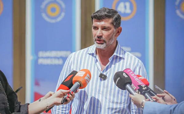 დღეს, ჩვენი ყველაზე დიდი პრობლემა არის ის, რომ ჯერ კიდევ ქვეყნის შიგნით არსებობენ ისეთი ელჩები, როგორიცაა პეტერ ფიშერი - კახა კალაძე