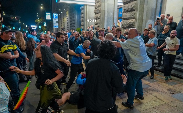 მელიქიშვილის გამზირზე მოქალაქეებს შორის მომხდარი დაპირისპირების ფაქტთან დაკავშირებით, გამოძიება 126-ე მუხლის პირველი პრიმა ნაწილით დაიწყო, რაც ჯგუფურად ჩადენილ ძალადობას გულისხმობს - შსს