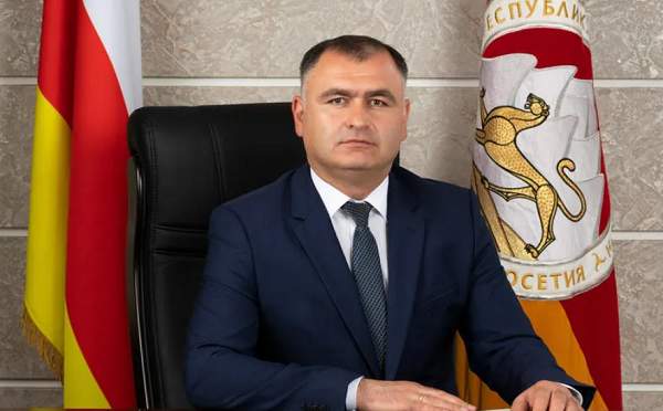 საქართველოში მათ, ვისაც ეყოთ გამბედაობა, ეღიარებინათ სააკაშვილის პასუხისმგებლობა სამხრეთ ოსეთის წინააღმდეგ აგრესიაზე, დროა გადადგან შემდეგი ნაბიჯი და აღიარონ სამხრეთ ოსეთი - ალან გაგლოევი