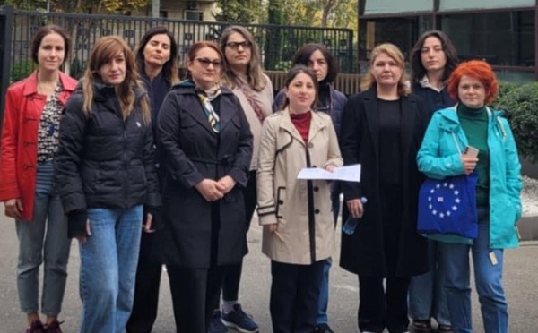 მოვითხოვთ პატიმარ ნინო დათაშვილის წინასწარი პატიმრობიდან სასწრაფო გათავისუფლებას, მისი ჯანმრთელობის მდგომარეობის გაუარესების გამო - მოძრაობა "300 ქალი"