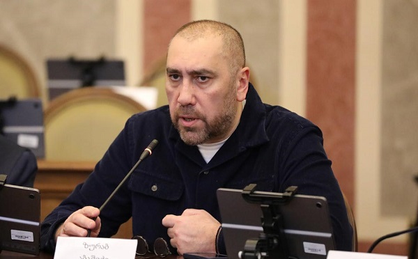 თბილისის საკრებულოს თავმჯდომარედ კვლავ ზურაბ აბაშიძე აირჩიეს