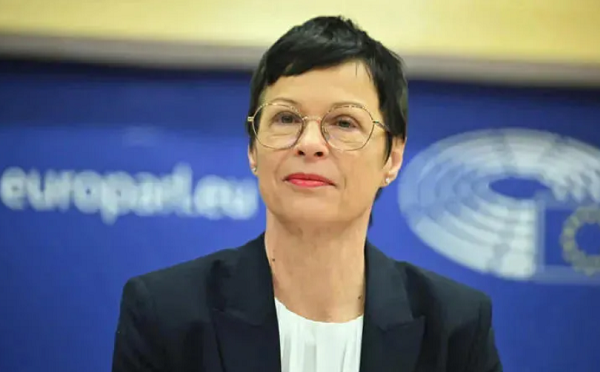 ძლიერ ლიდერებს დამოუკიდებელი ჟურნალისტების არ ეშინიათ, ანდჟეი პოჩობუტისა და მზია ამაღლობელის მსგავსი მეტი დამოუკიდებელი ხმა გვჭირდება - მარტა კოსი 