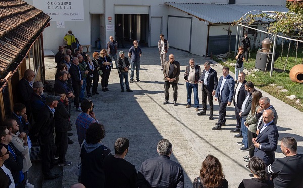 რაჭაში სახელმწიფო მხარდაჭერით შექმნილი საწარმო 12 სახეობის ღვინოს აწარმოებს