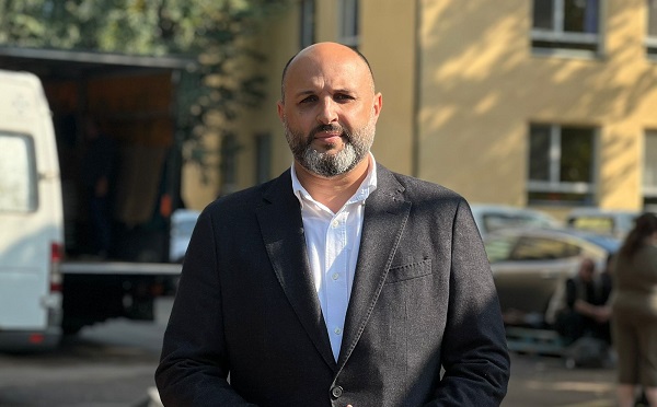 შესაძლოა, მსგავსი ინფორმაცია თავად ძალოვანი უწყებების შიგნიდან ვრცელდება, რაც იმას ნიშნავს, რომ რიგითი თანამშრომლები შველას ითხოვენ, აღარ უნდათ უკანონო დავალებების შესრულება, სისტემა ბოლომდე ჩამოშლილია - ირაკლი ნადირაძე