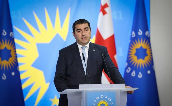 ბრიუსელის „ერთი მე“ აქებს საქართველოს ხელისუფლებას, მეორე „მე“ გრანტს აძლევს „საერთაშორისო გამჭვირვალობას“, ეს აჩვენებს ბიპოლარულ აშლილობას ბრიუსელში - შალვა პაპუაშვილი 