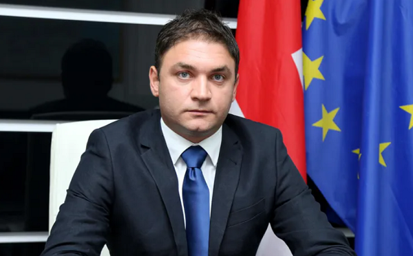ფინანსთა სამინისტროს საგამოძიებო სამსახურმა მუნიციპალური განვითარების ფონდის ყოფილი აღმასრულებელი დირექტორი დავით ტაბიძე დააკავა