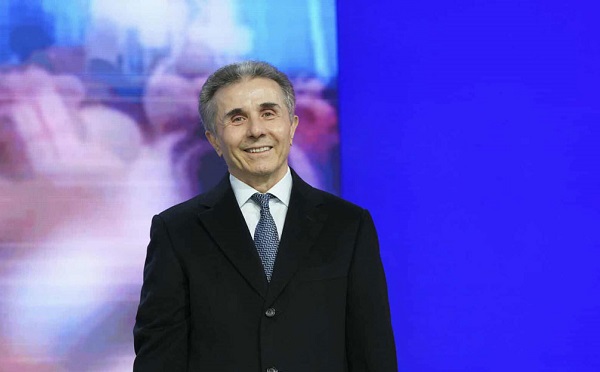 4 ოქტომბერს გვაქვს შანსი, ყველას დავანახოთ, რომ ჩვენი ბრძოლა დღეს საარჩევნო უბნებზე მისვლაზე, თავისუფალი არჩევანის გაკეთებაზე, მშვიდობასა და სტაბილურობაზე გადის - ბიძინა ივანიშვილი