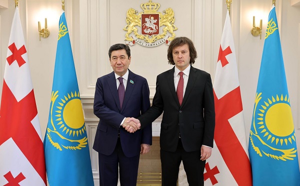 ირაკლი კობახიძე  ყაზახეთის პარლამენტის ქვედა პალატის თავმჯდომარეს შეხვდა