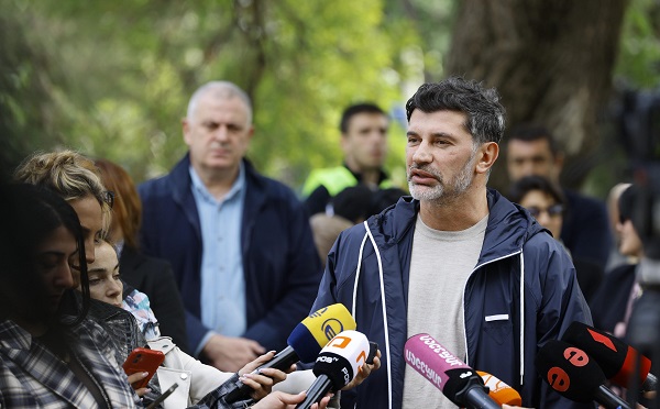 ლიდერები, შემსრულებლები, წამქეზებლები და დამფინანსებლები ეს არის ერთი დიდი ხროვა, რომელიც ებრძვის ქართველ ხალხს, ქართულ სახელმწიფოებრიობას - კახა კალაძე
