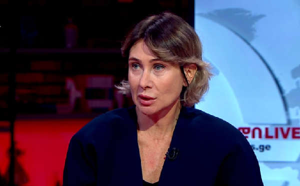 ზუსტად ერთი წელი გავიდა მას შემდეგ, რაც ქართველმა ხალხმა არჩევანი გააკეთა და მტკიცედ თქვა, რომ საქართველოს სუვერენიტეტი არაფერში გაიცვლება, არც ვიზებში, არც გარედან დაკრულ ტაშში, არც გარედან შექებებში - ნინო წილოსანი