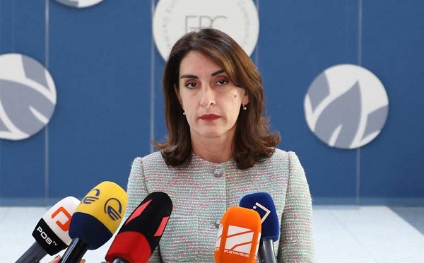 ყველანაირი დიპლომატიური ჩარჩოებიდან გასვლას ნიშნავს, როდესაც ერთი ქვეყნის საგარეო საქმეთა მინისტრი მეორე ქვეყანაში ჩადის და ხელისუფლების წინააღმდეგ აქციაში მონაწილეობს - მაკა ბოჭორიშვილი