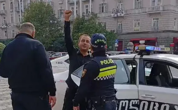სასამართლომ ლაშა ჩხარტიშვილს 14 დღით პატიმრობა შეუფარდა