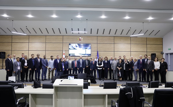 ცესკოს ხელმძღვანელი პირები სხვადასხვა ქვეყნის საარჩევნო ადმინისტრაციების წარმომადგენლებს შეხვდნენ