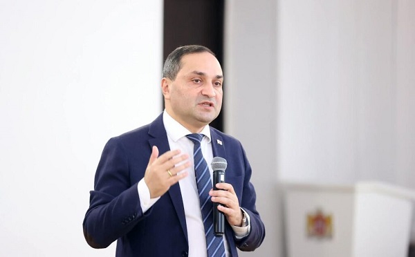 დეზინფორმაცია ვრცელდება მასწავლებლებსა და ე.წ. კერძო რეპეტიტორის ინსტიტუთან დაკავშირებით - განათლების მინისტრის მოადგილე