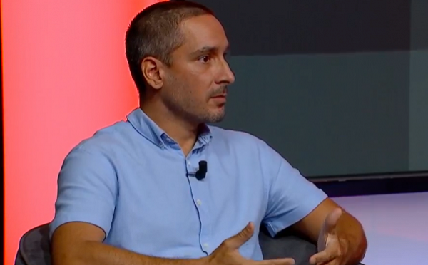 თუ საქართველოში რევოლუცია ბრუსელიდან იმართება, რატომ გეუბნებათ მთავრობა, რომ ყველაფერს აკეთებს გახდეს ისეთი ორგანიზაციის წევრი, რომელიც საქართველოში სისხლისღვრას გეგმავს? არ გრცხვენიათ, რომ ამ სისულელეების გჯერათ? - ლევან ღამბაშიძე